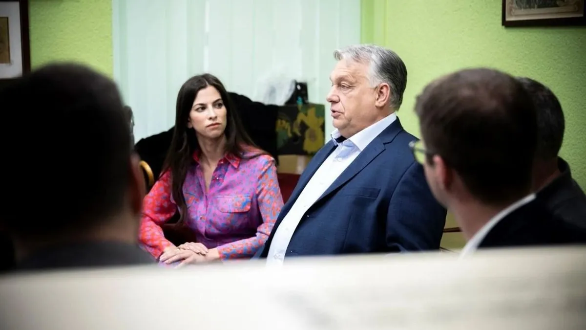 Orbán Viktor Szentkirályi Alexandra oldalán tett kampánykörutat Budapesten