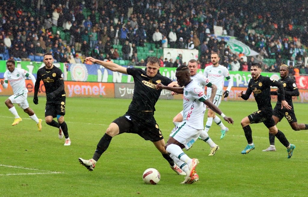 Caykur Rizespor v TUMOSAN Konyaspor - Turkish Super Lig
