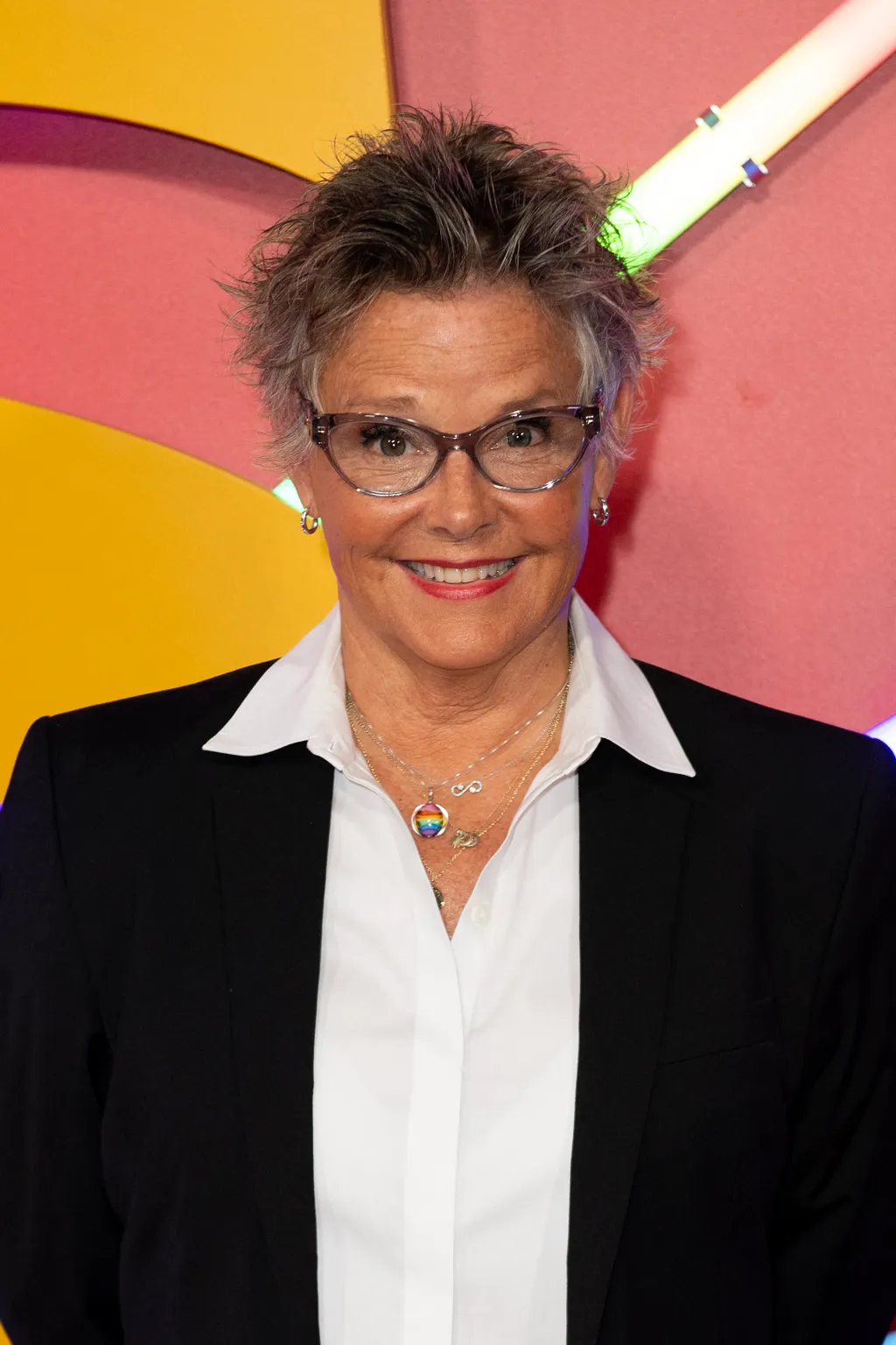 Bizony Amanda Bearse-re (Marcy D'Arcy) sem lehet ráismerni. Ez a fotó 2022-ben készült róla