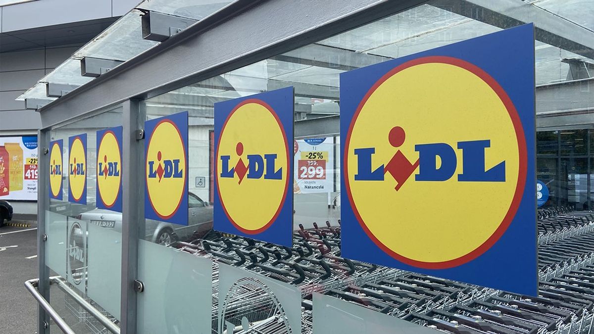 Fegyveres rendőrök vonultak ki reggel a Lidlhöz - le kellett zárni az üzletet