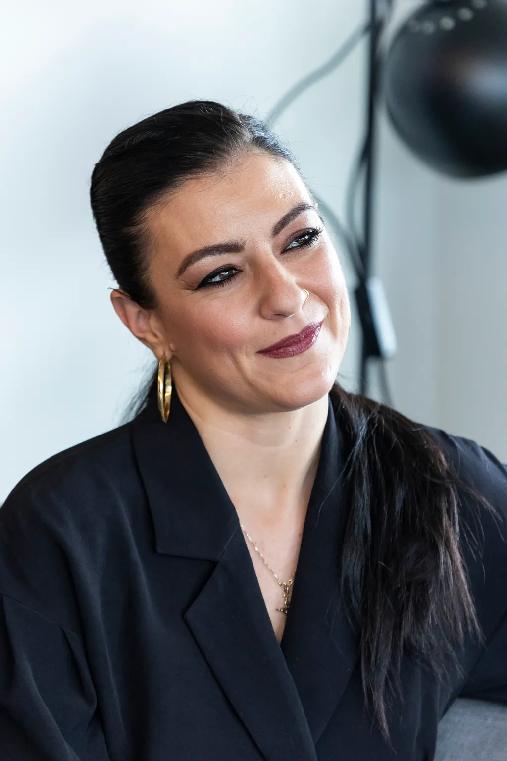 ZSÁKBAMACSKA Tv2 sajtótájékoztató Stana Alexandra