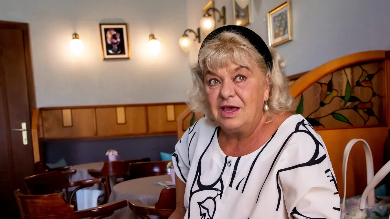 Oszvald Marika mindent megtesz az unokájáért