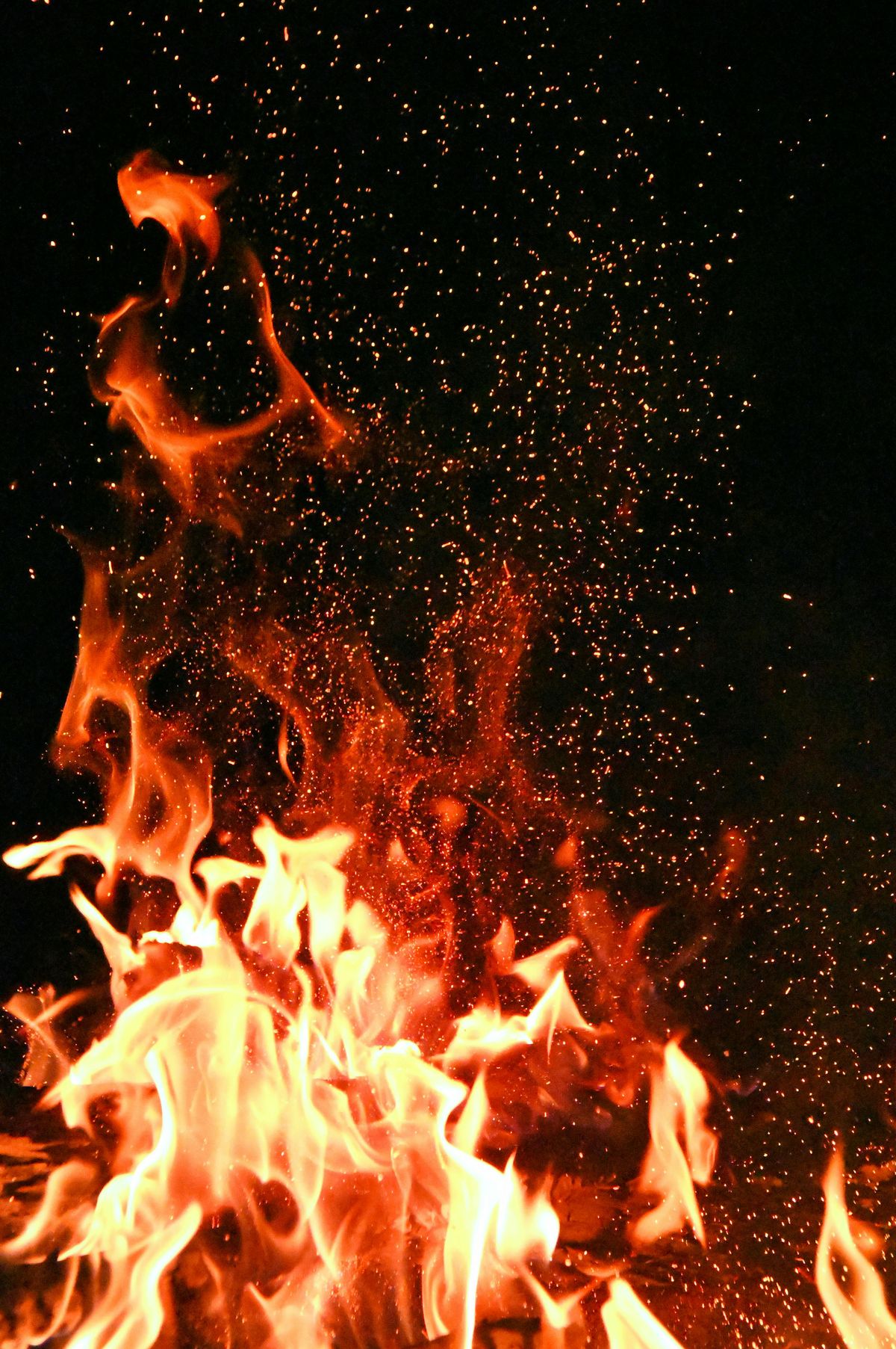 tűz, lángok