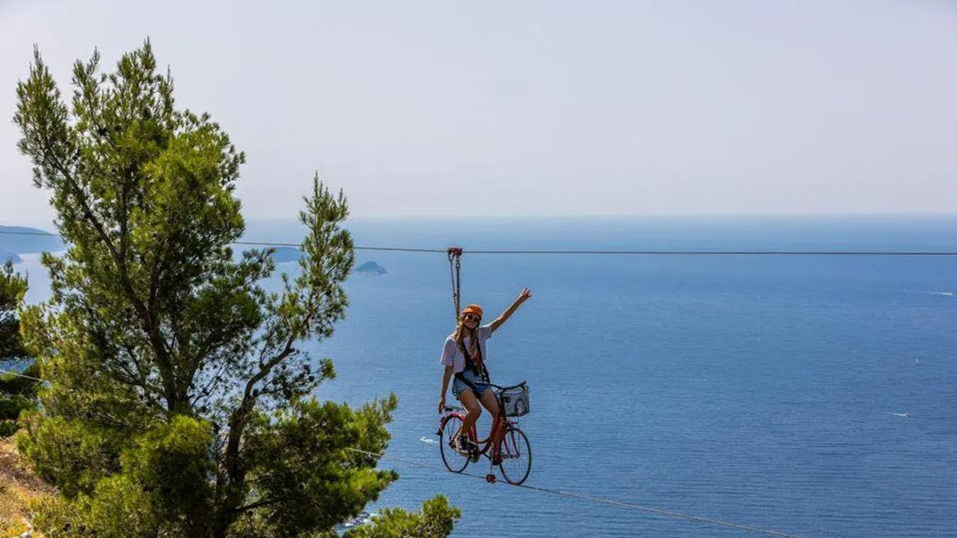 Videó: Bringáztál már a levegőben? Dubrovnik felett megteheted!