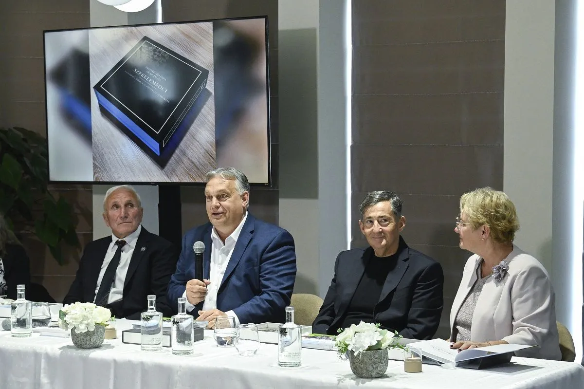 OLÁH János; ORBÁN Viktor; MÉSZÁROS Lõrinc