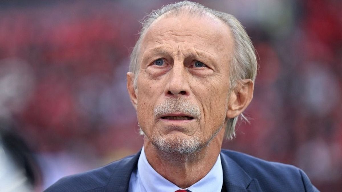 „Legyetek bátrak, harcoljatok!” – Üzent a gyilkos kórral küzdő legendás fociedző