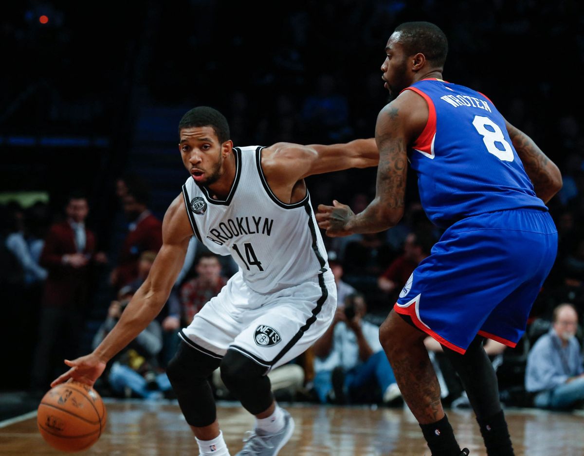 Brooklyn Nets, Darius Morris (balra)