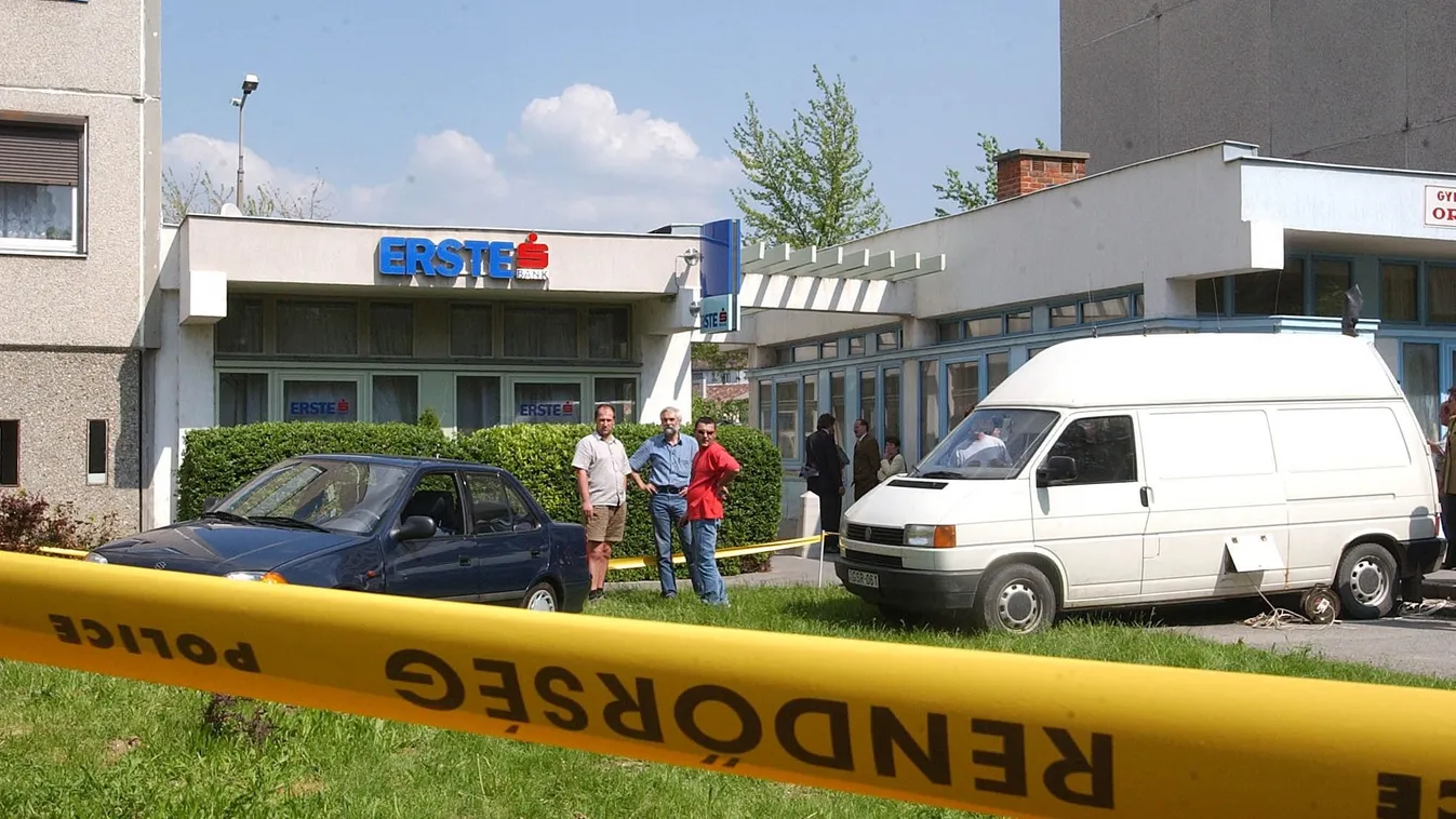 Kitörölhetetlen fájdalom ez a hozzátartozóknak és az egész országnak: 22 év telt el a móri mészárlás óta