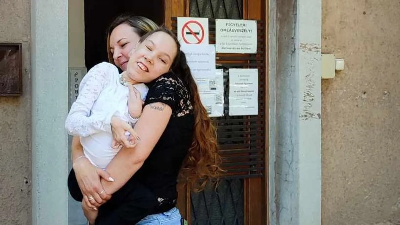 "Tudom, mi vár rám" – fekve érettségizett a halálos beteg Nárcisz