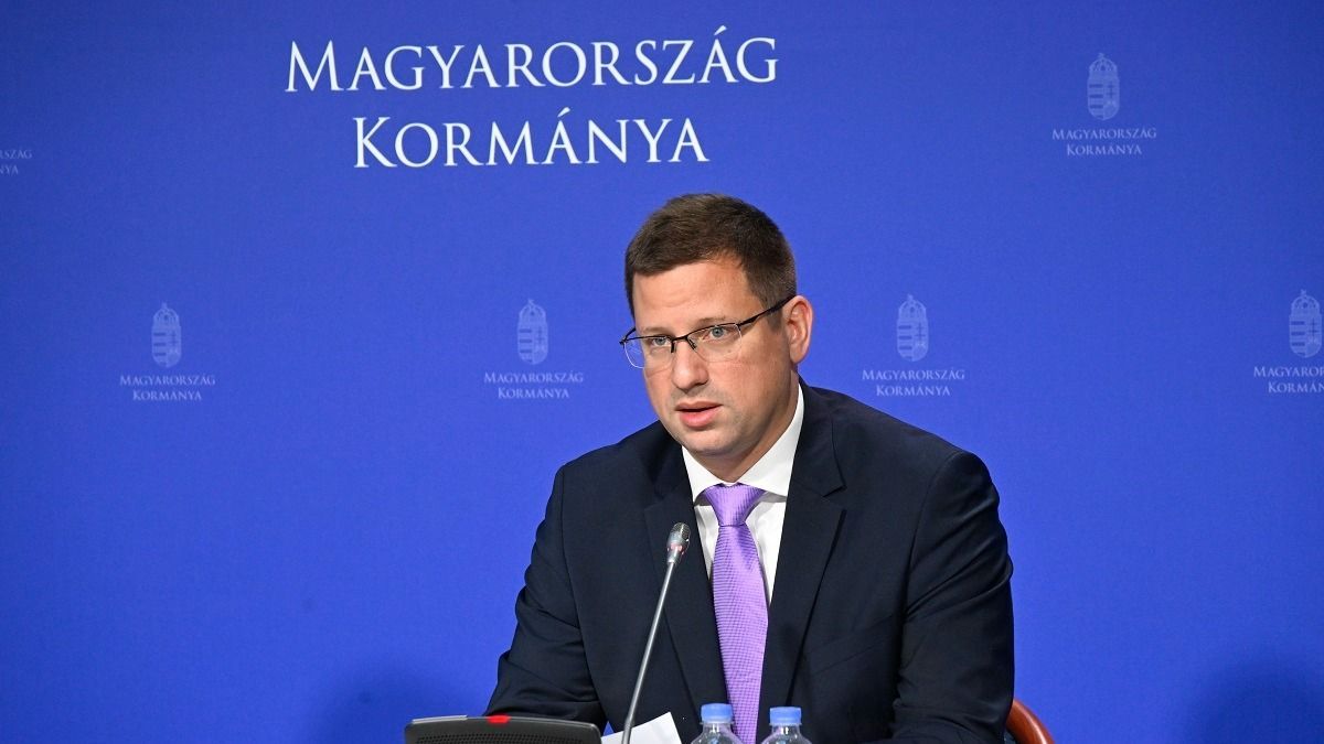 Gulyás Gergely: Ukrajna a békepárti álláspontunk miatt zsarol minket!