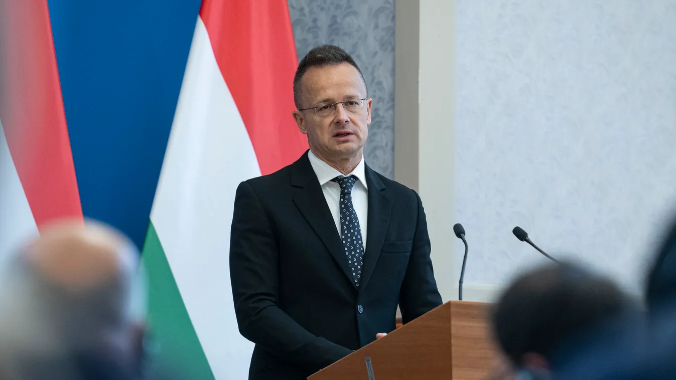Szijjártó Péter: Magyarország kész a közvetítésre Oroszország felé