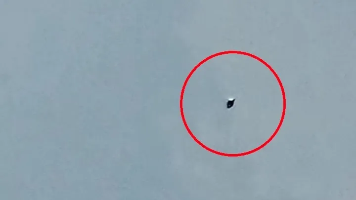 Gyöngyi fényes nappal kapta lencsevégre az ufót /