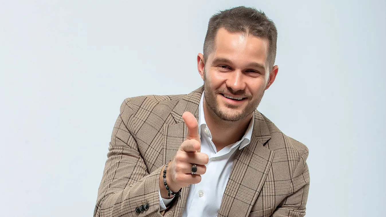 Kórházba került Veréb Tamás, ez a helyzet a fellépéseivel