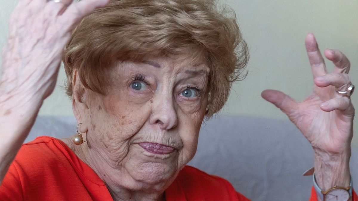 „Azt hittem, az előadás végére elvisz a mentő” – Nehezen viseli a 87 éves Pásztor Erzsi a kánikulát