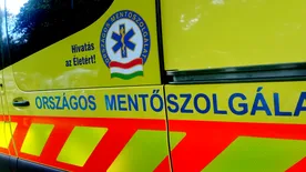 Most jött: újabb buszbaleset történt Magyarországon, teljes útzár mellett folyik a mentés