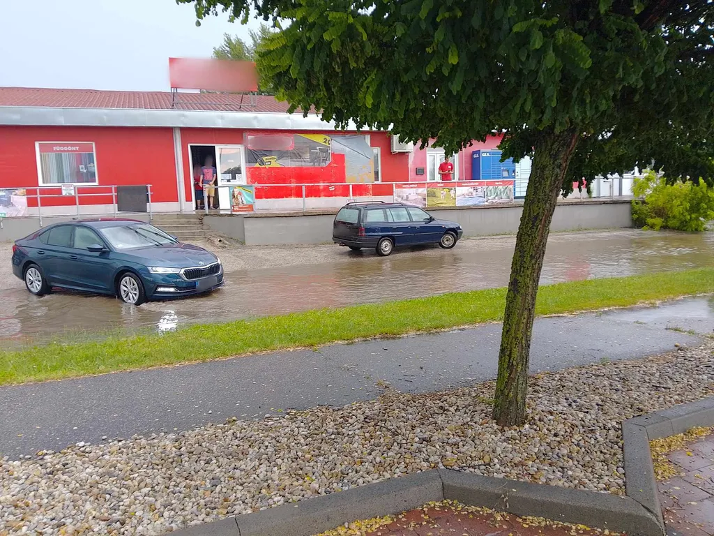 vihar, árvíz, vác