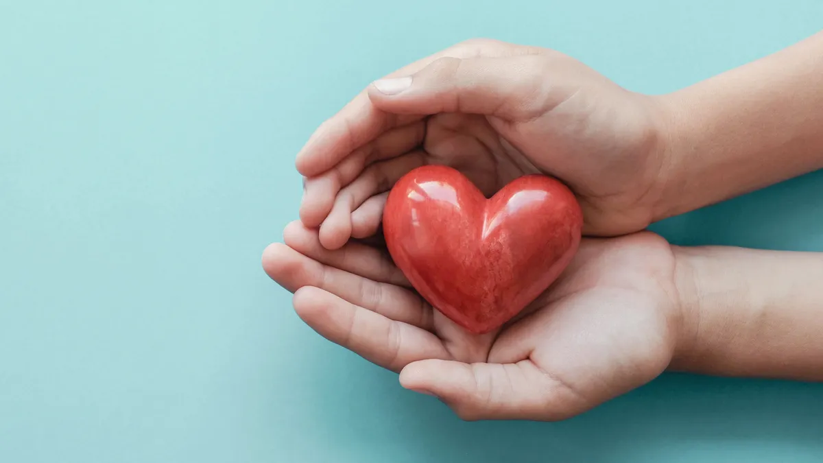 gyűjtés, adomány, segítség