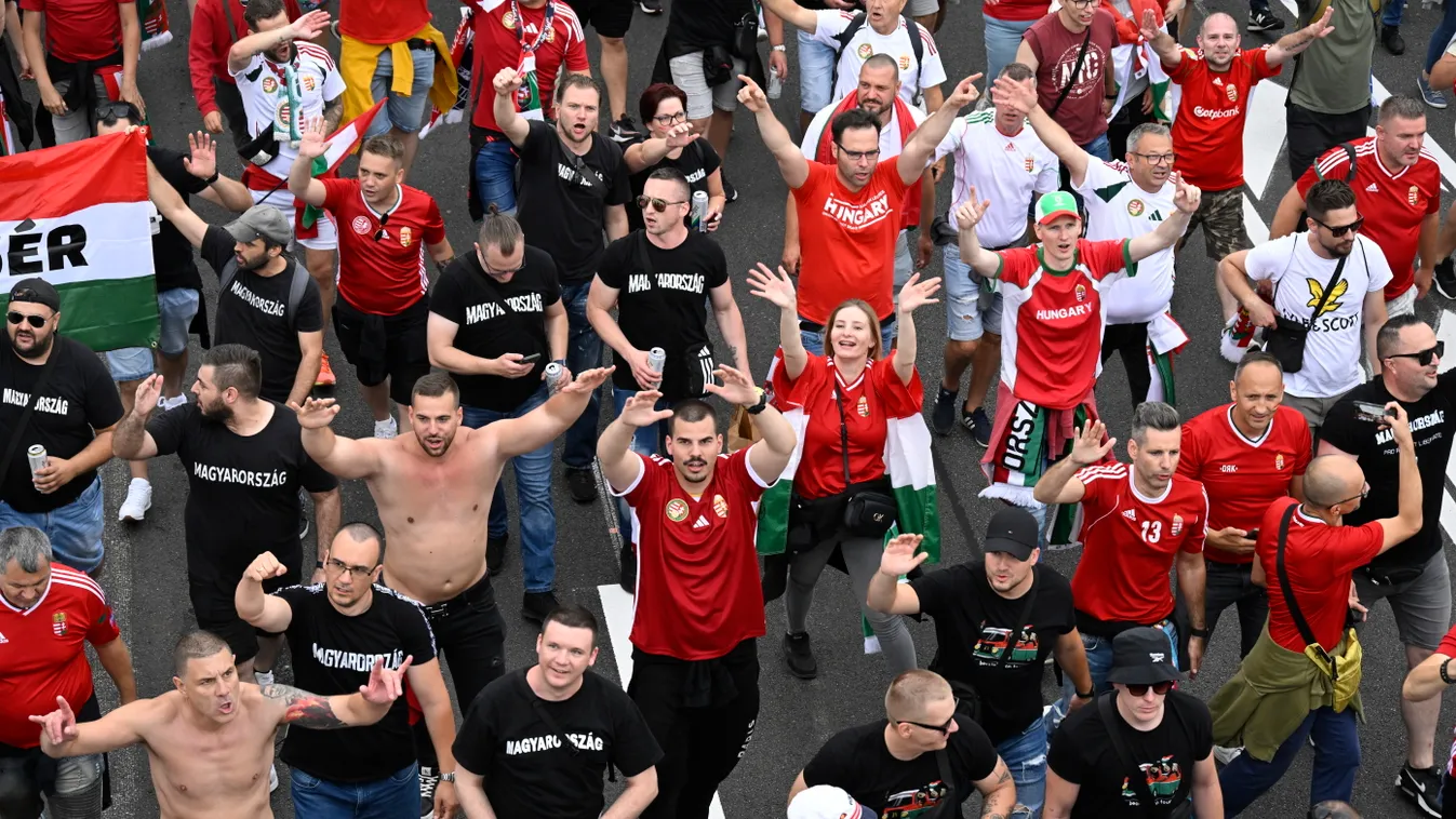 Meggypirosba borultak Stuttgart utcái: fotókon a magyar szurkolók vonulása a skótok elleni meccs előtt - galéria