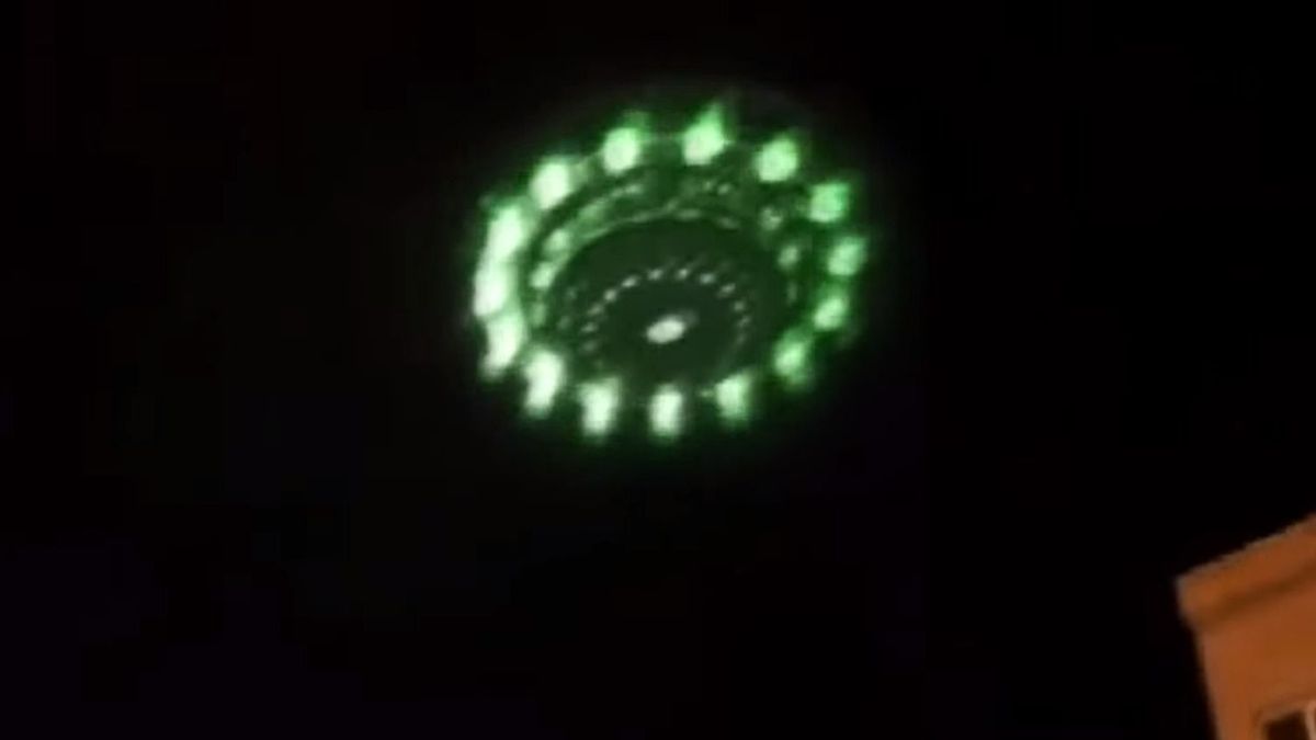 Leesett a helyiek álla: pár méterrel a fejük felett szállt el egy UFO