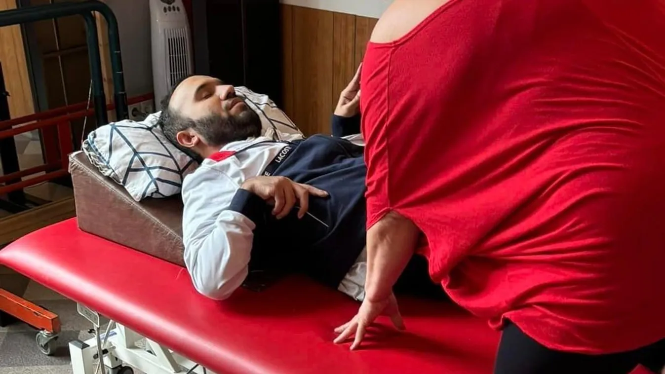 "Megmozdult!" - Új reményt kapott a fejesugrásban lebénult putnoki férfi