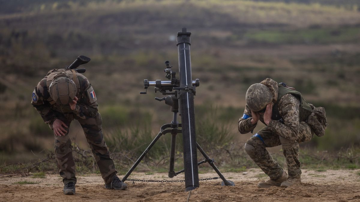 Könnyen háborús részvétel lehet az ukrajnai NATO-misszióból