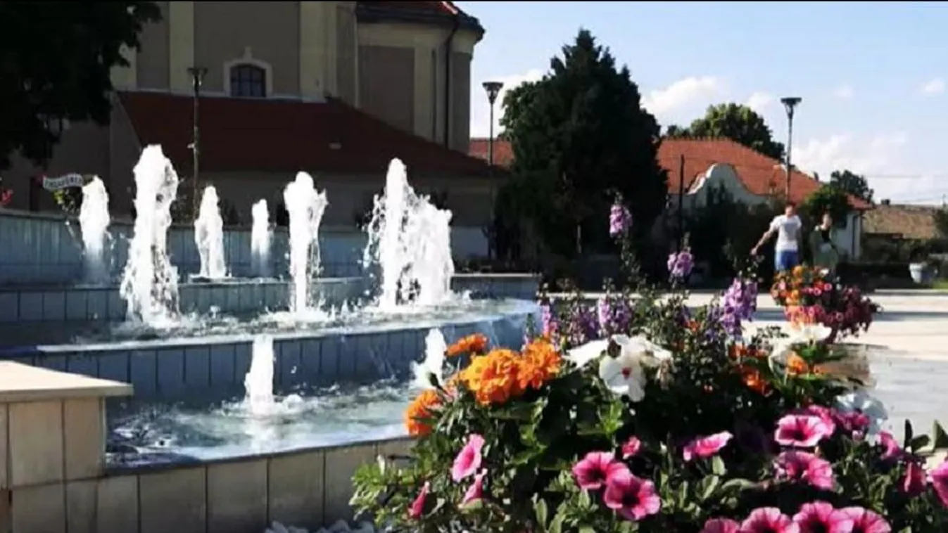 Videó: Új zenélő szökőkút ontja a dalokat ebben a magyar városban