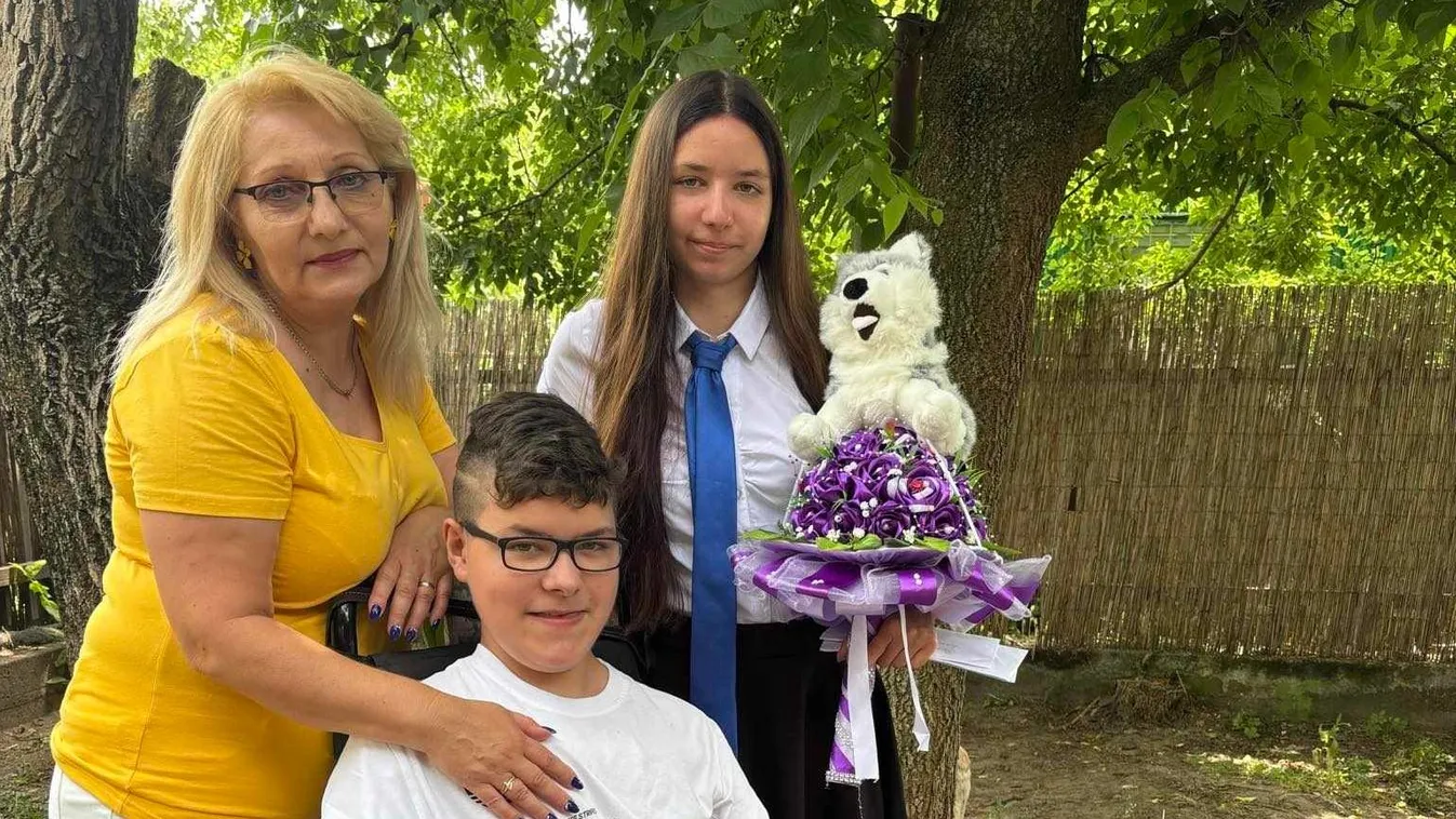 „Saját számot is szerkesztett a nagy napra”  - Elballagott a Duchenne-szindrómás Krisztián