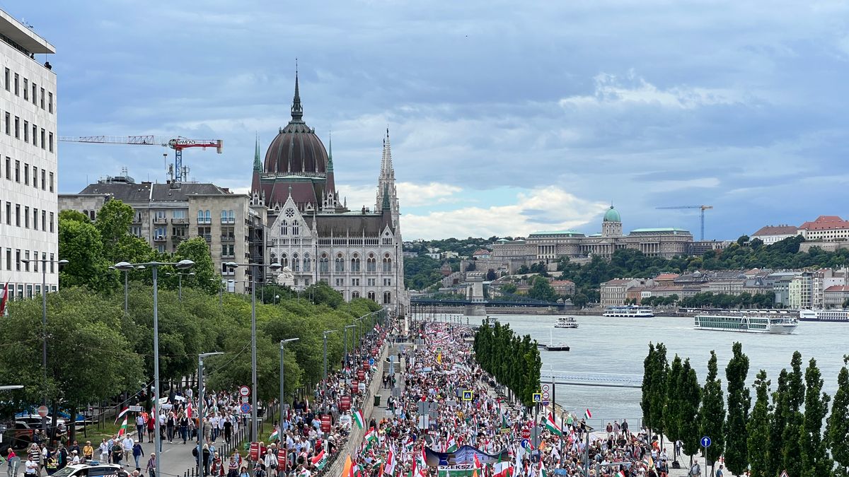 Elsöprő tömeg, felemelő képek, ezek voltak a Békemenet legjobb pillanatai - Galéria