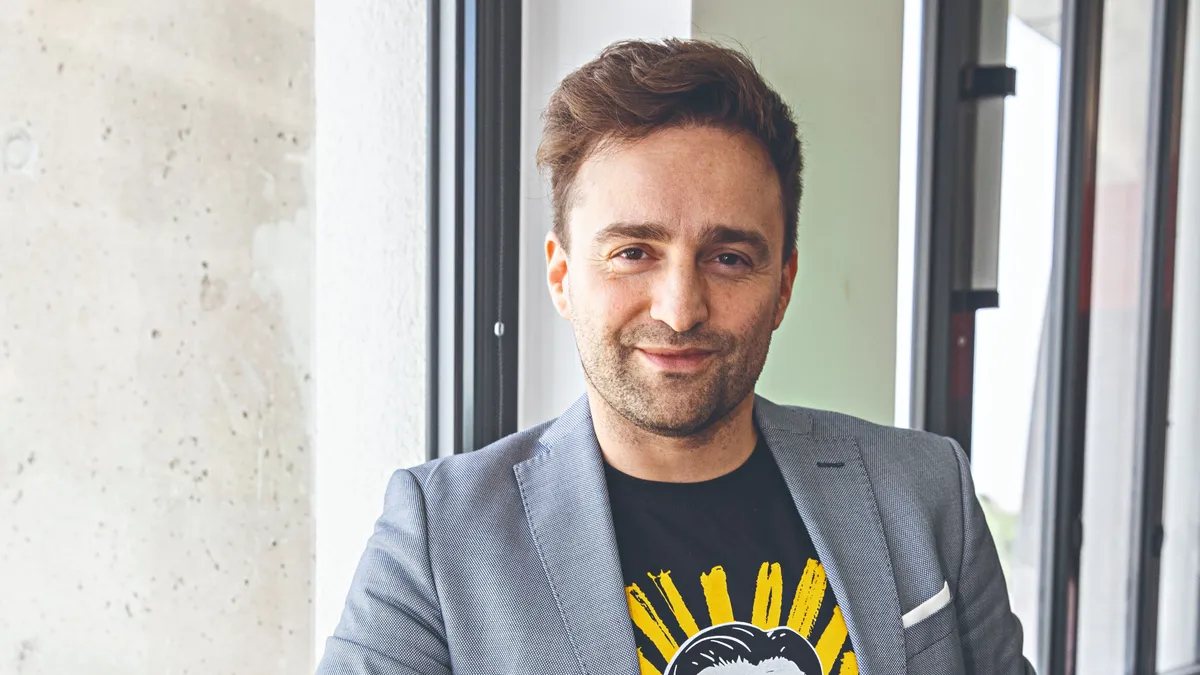 Szente Vajk nem tartja magát szerencsésnek - BORS. Szente Vajk Legénybúcsú