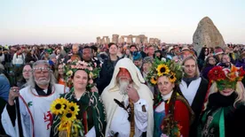 Így ünnepelték a Stonehenge-nél a nyári napfordulót