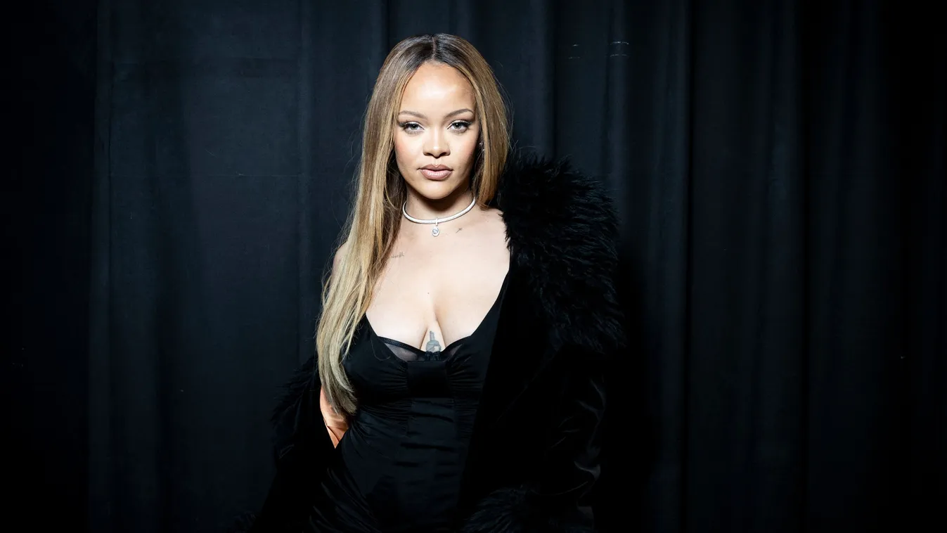 Szinte rá sem lehet ismerni: Rihanna új külseje sokkolta a rajongókat