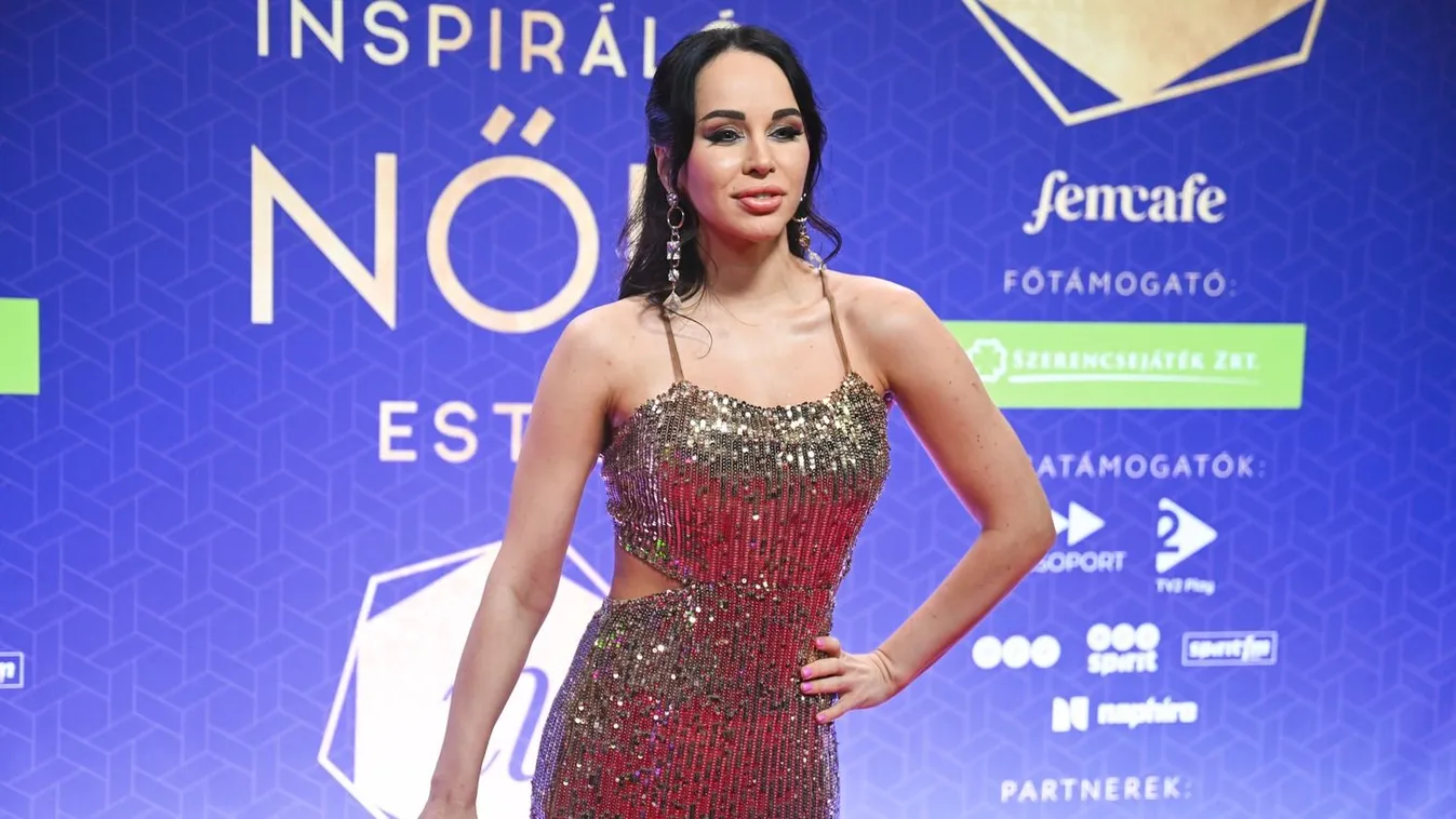 Sáfrány Emese bikinis teste felforrósította a levegőt - Fotó