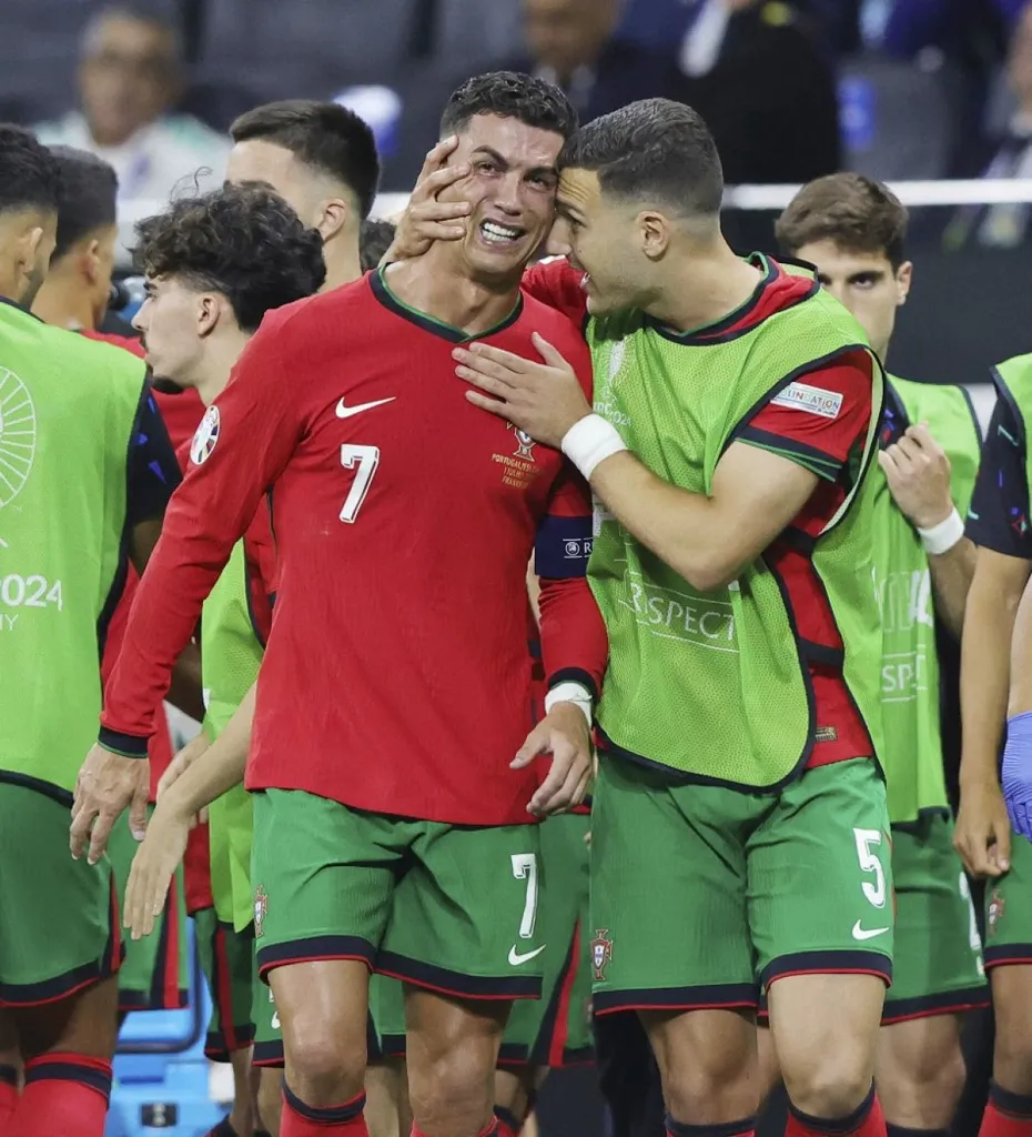 firo : 01.07.2024, Football, Soccer: UEFA EURO 2024, EM, European Championship 2024, Round of 16, 1/8 final, M41, Match 41, POR, Portugal - SLO, Slovenia