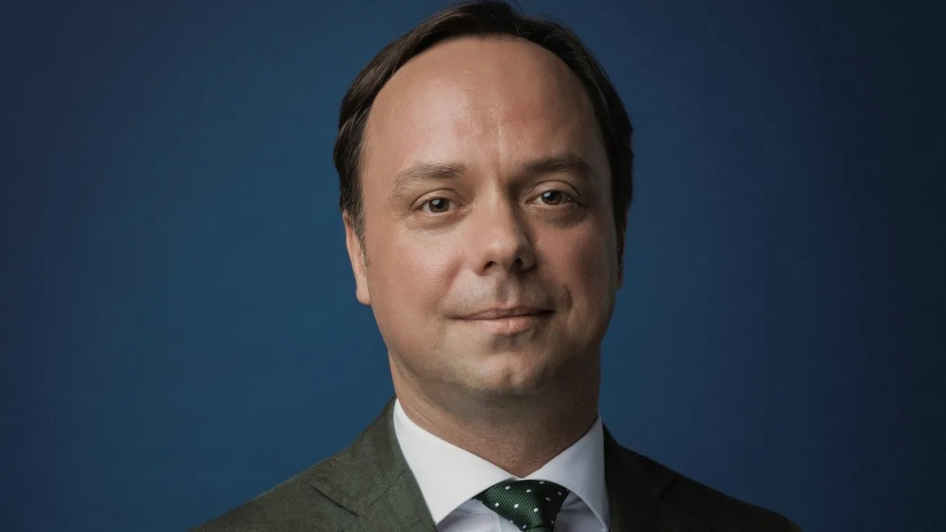 Nyitrai Zsolt: Ingyenes zöld szám segít gondosórához jutni