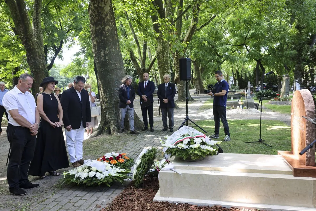 KÁLLAI Pál; KÉRGES László; VARGA Zoltán