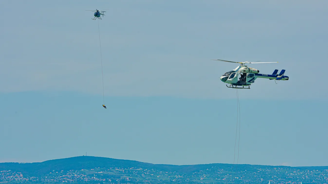 Tragédia: Belefulladt egy férfi a Balatonba