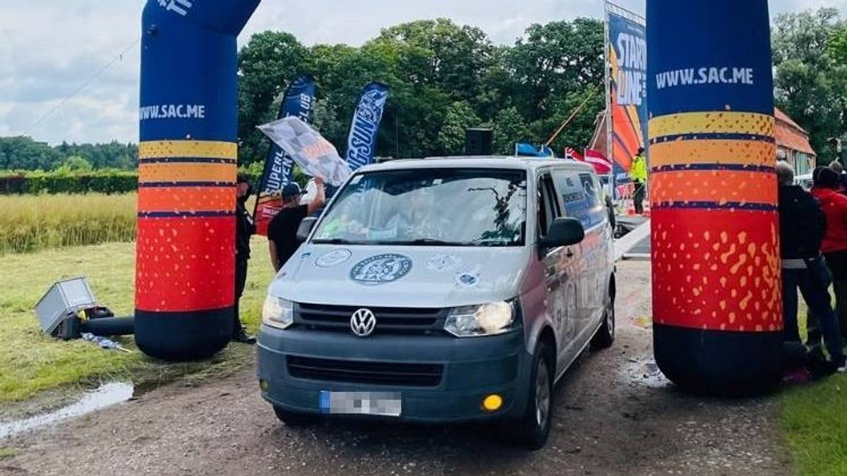 "Elképesztő mennyi csodás ember él köztünk" - A 4 éves duchenne-es Beninek gyűjtenek a különleges Rally versenyen