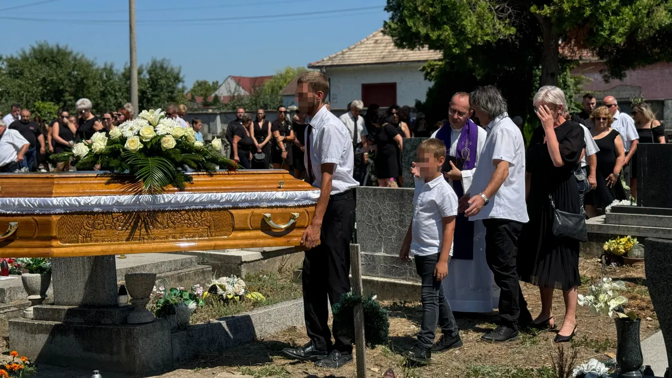 Könnyek közt búcsúzott a meggyilkolt kézilabdázótól a kisfia és családja
