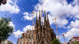 Videó: Veszélyben vannak a turisták Barcelonában?