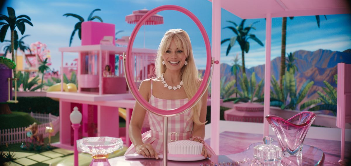 2023 - Barbie - Movie Set