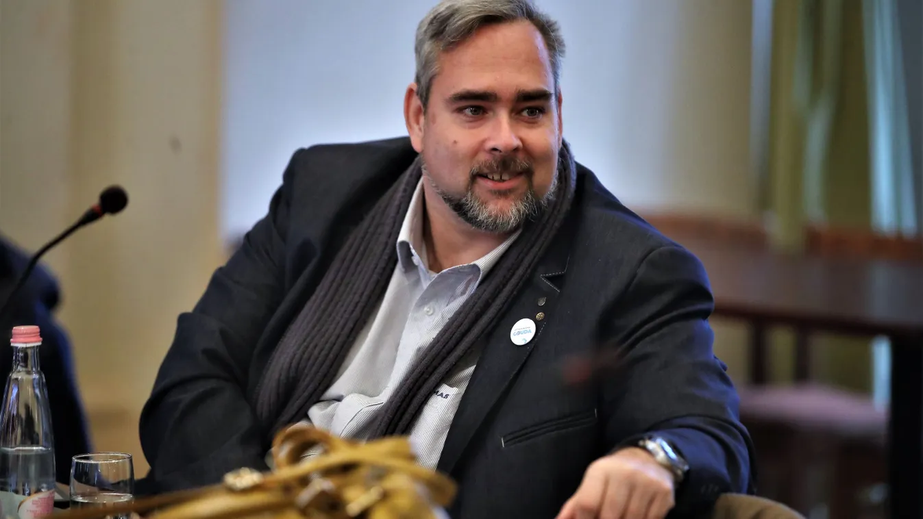Ezért tartóztatták le az óbudai polgármestert
