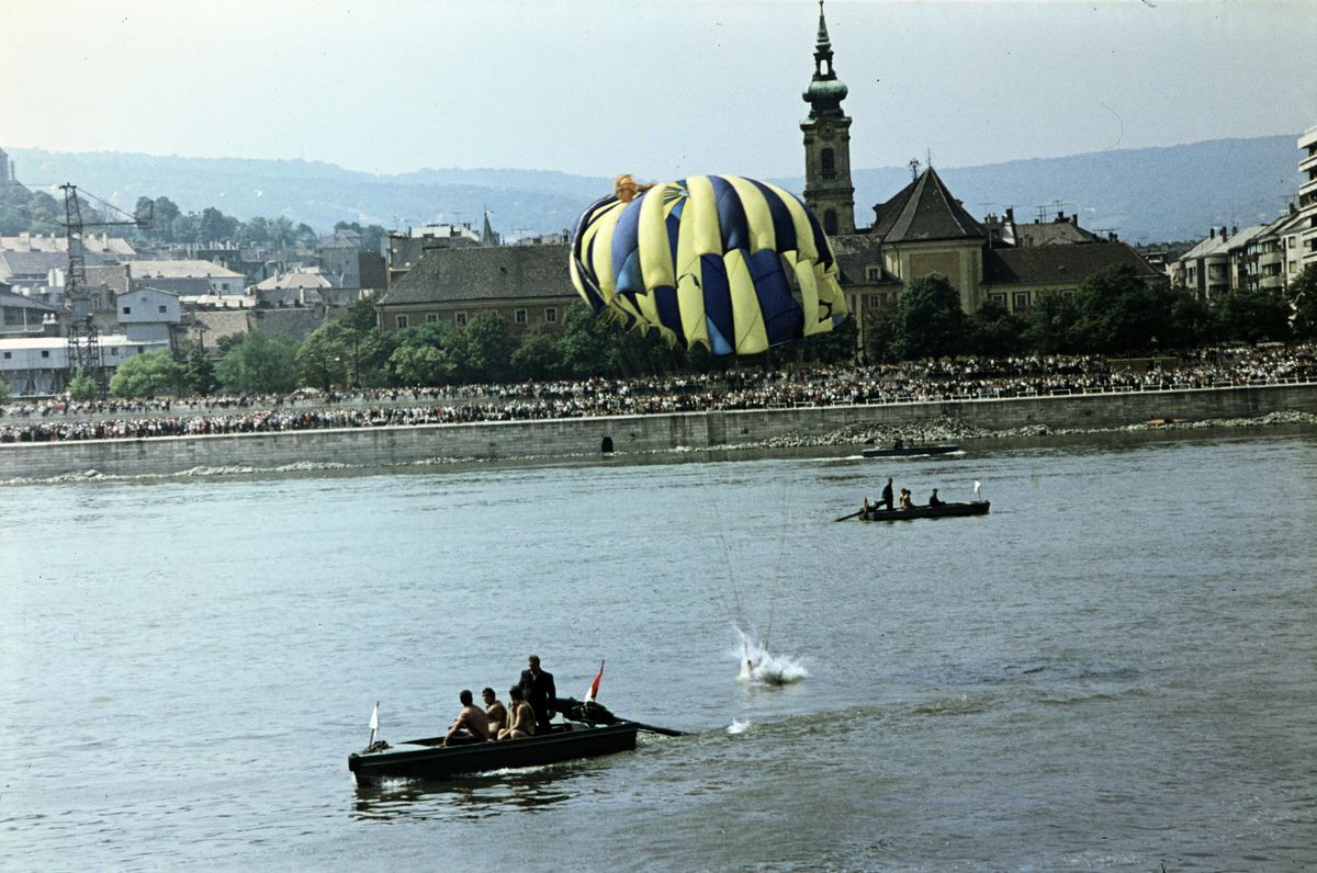 augusztus 20 ünnep vízi- és légiparádé Duna Budapest