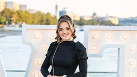 Tűzforró: melltartó nélkül fotózták a TV2 dögös sztárját, sose volt még ilyen bevállalós