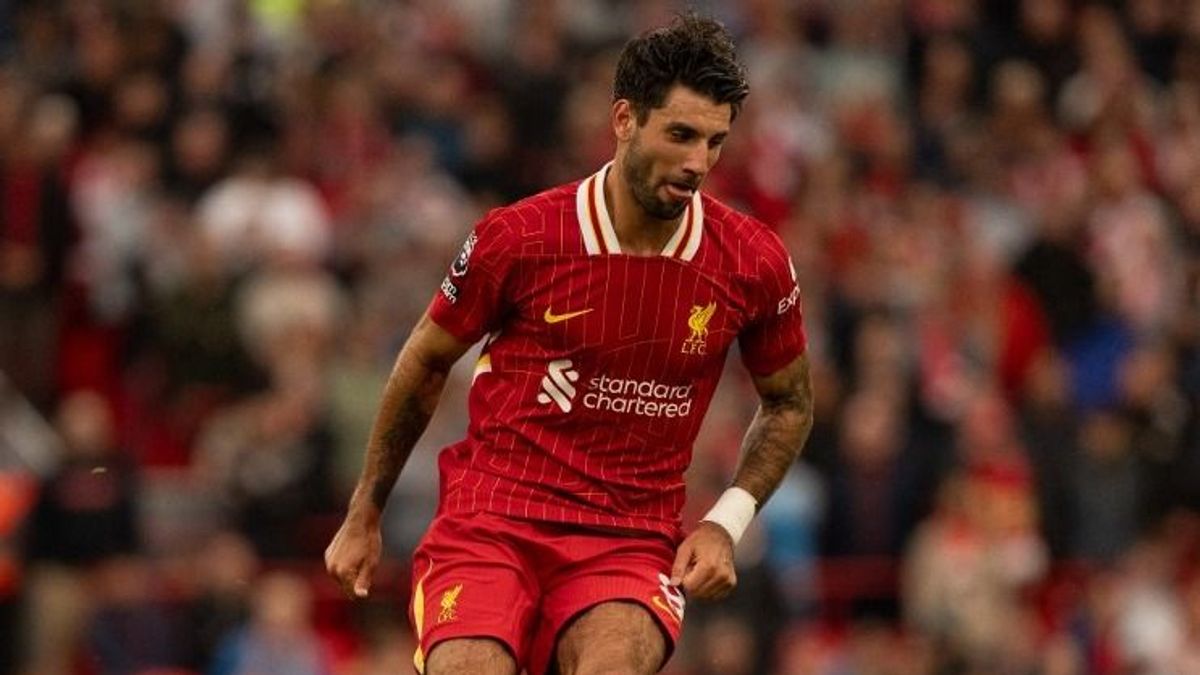 „Megújult, élvezi a futballt” – Szoboszlait agyba-főbe dicsérik Liverpoolban