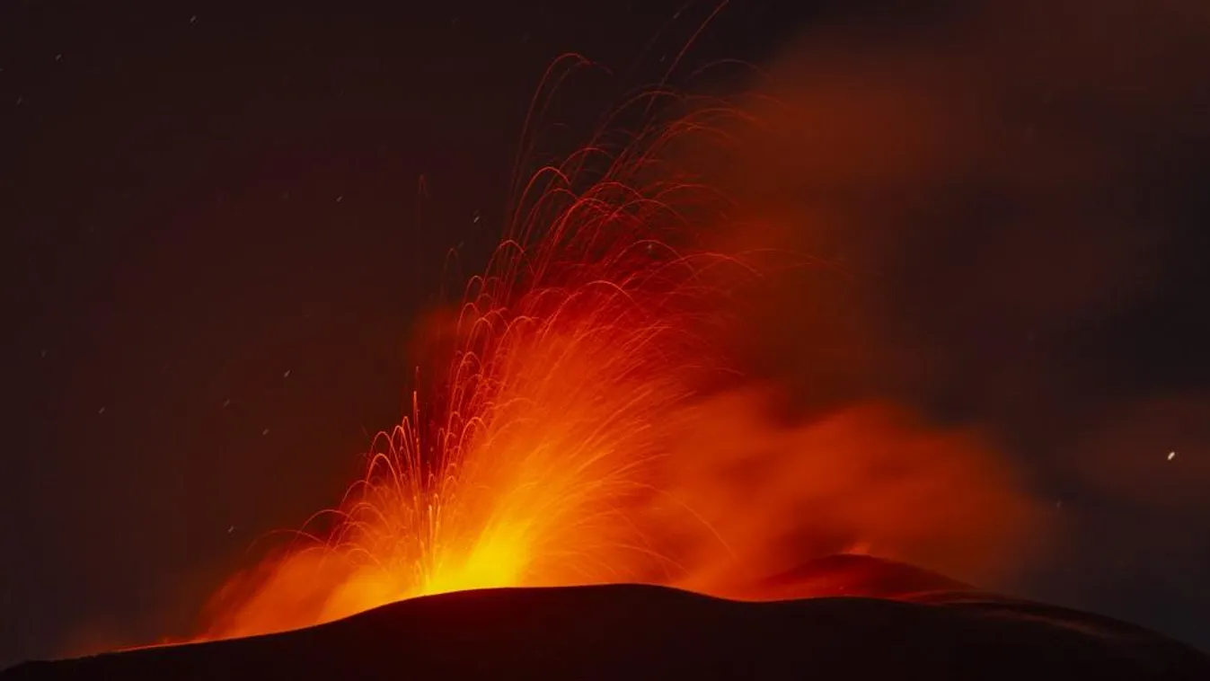 Videó: Újra kitört az Etna