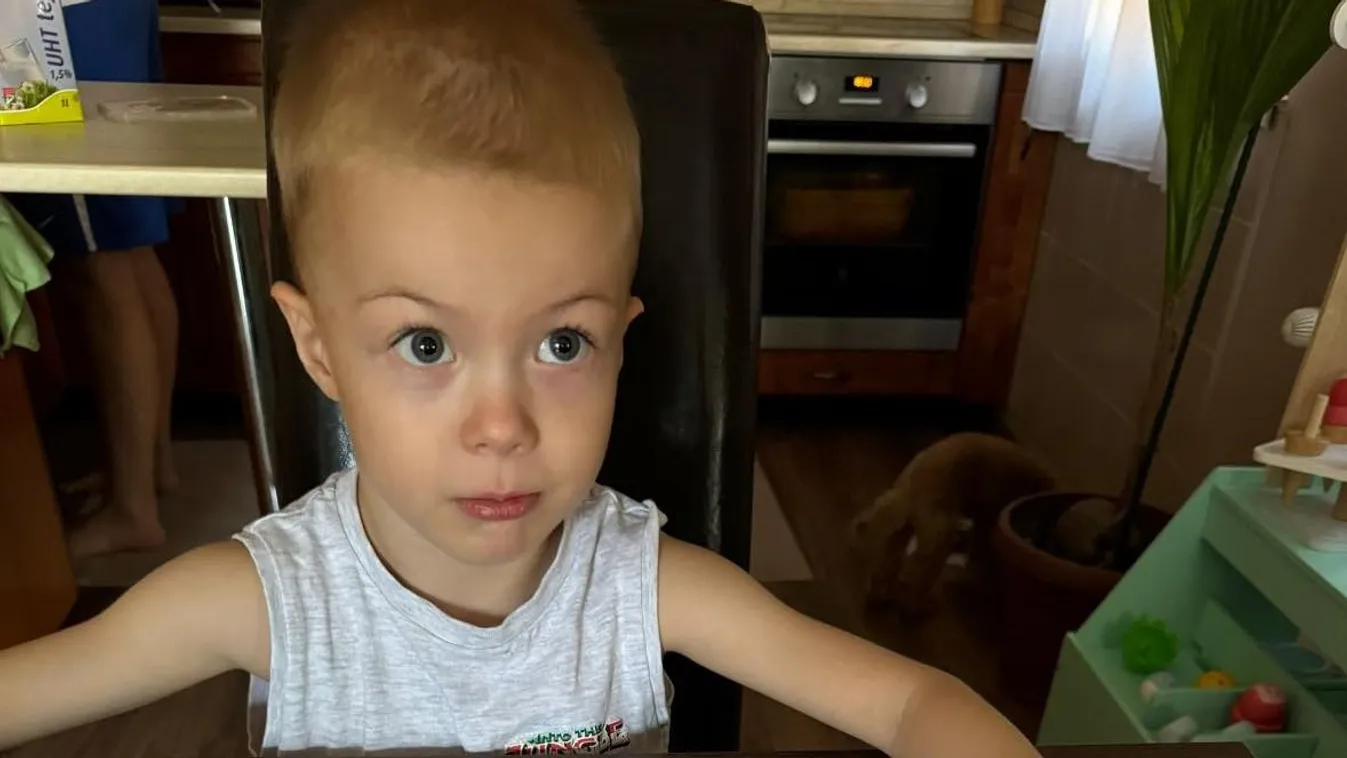 "Anya, nem bírok felállni" – A szülők minden vágya, hogy a 4 éves Beni megkapja a génterápiát