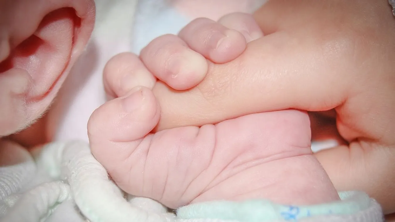 Hibáztak az orvosok: 3 éves kisfiú halt meg a kórházban, édesanyja látta haláltusáját