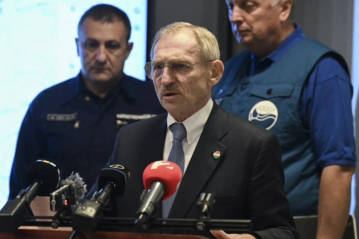 LÁNG István; PINTÉR Sándor; GÓRA Zoltán