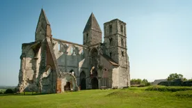 Zsámbék látnivalói a magyar történelem lenyomatát hordozzák