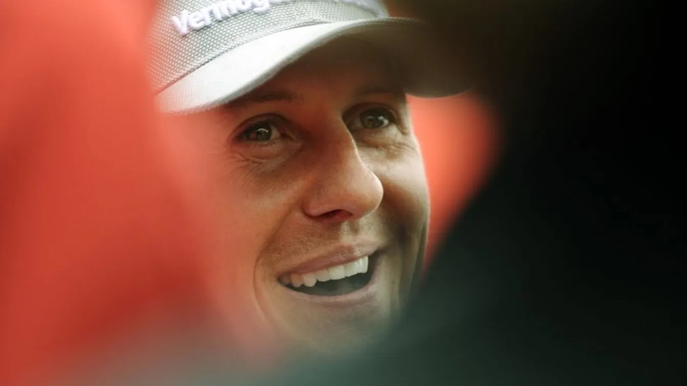 Férjhez ment Schumacher lánya, de hol volt a nagybeteg legenda?